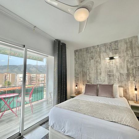 Lafrenchtouch - Coqueto Estudio Terraza Con Vistas Torremolinos Bagian luar foto